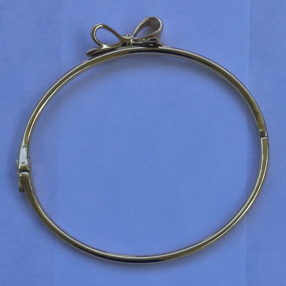 Kate Spade ♠️ Bow Bracelet - Picture 3 of 3